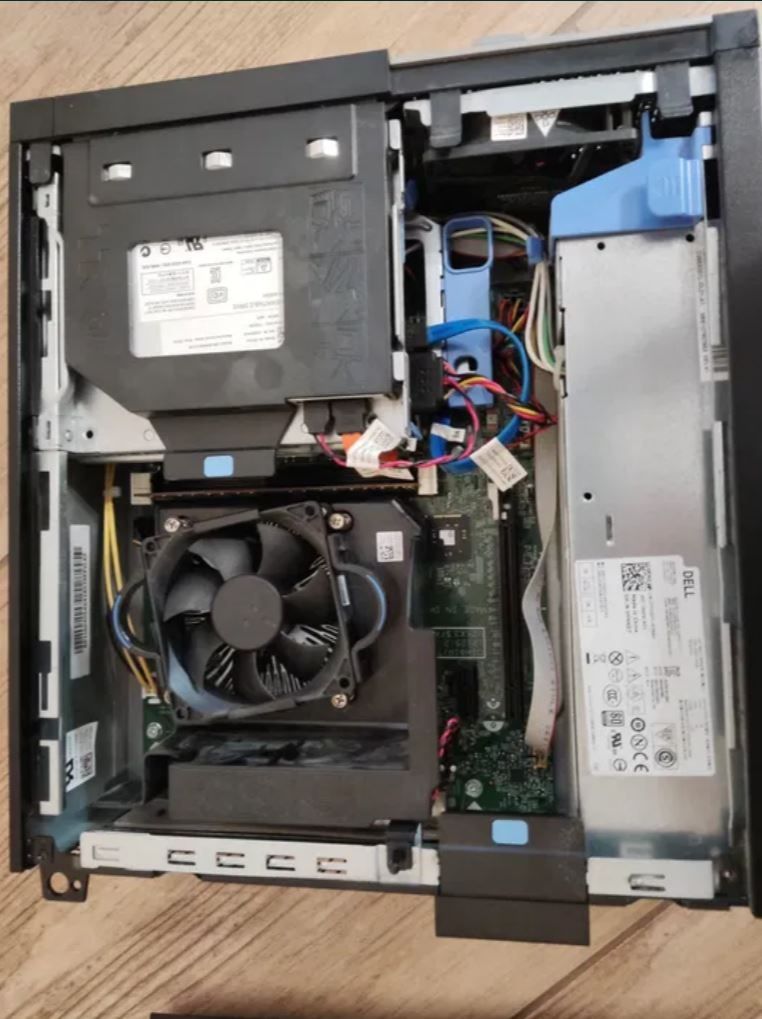 Komputer DELL OPTIPLEX 3020, i3-4130, 8GB RAM, SSD 256GB, WIN10