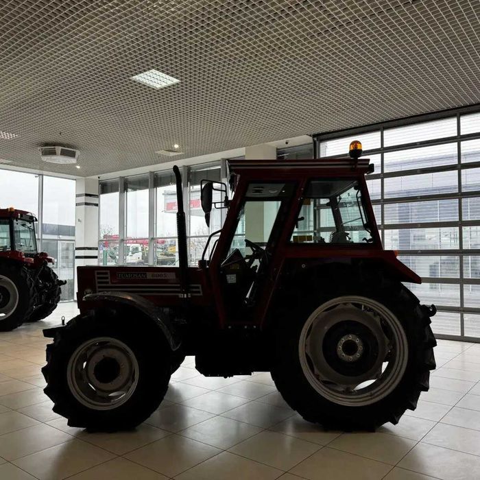 Трактор Tumosan 8005