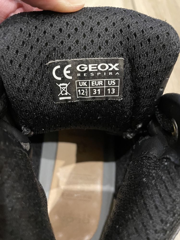 Черевики Geox. Розмір 31