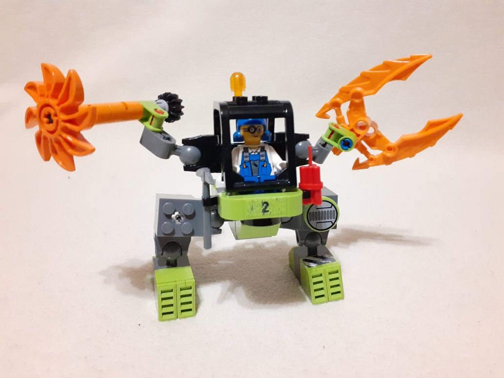 Lego Power Miners 8957 - Robot górniczy