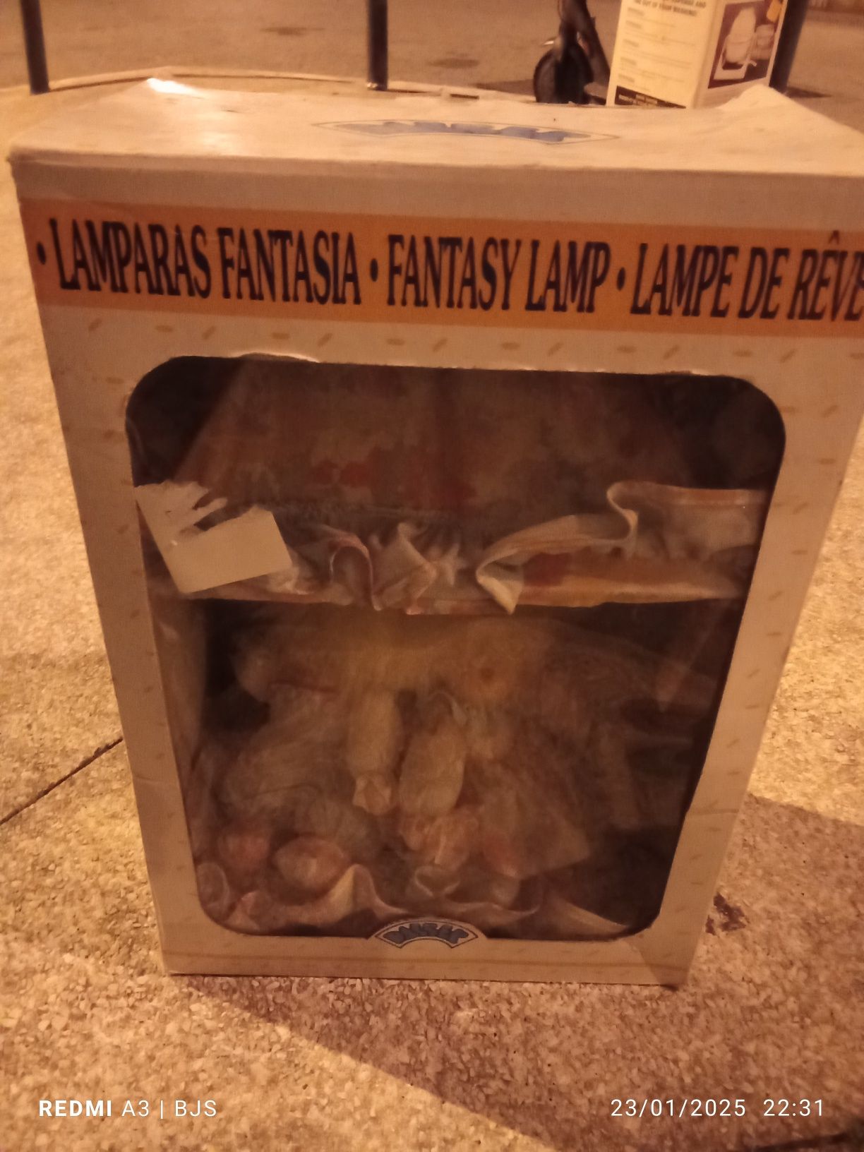 Candeeiro de mesa de cabeceira antigo