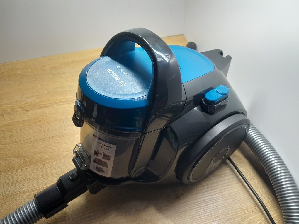 Bosch series 2 bgc05a220a Odkurzacz Bezworkowy kompaktowy mocny 700w