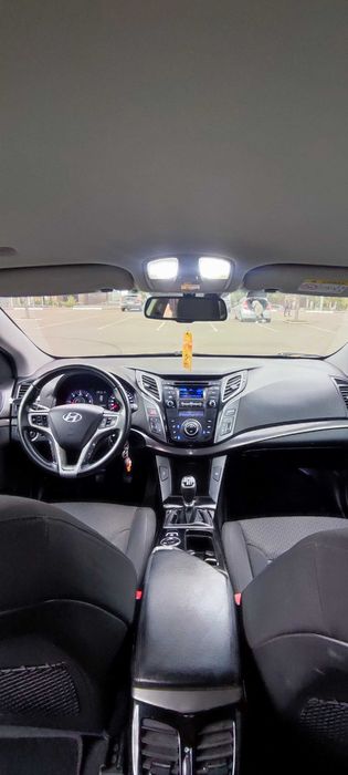 Продам авто Hyundai i40 2015