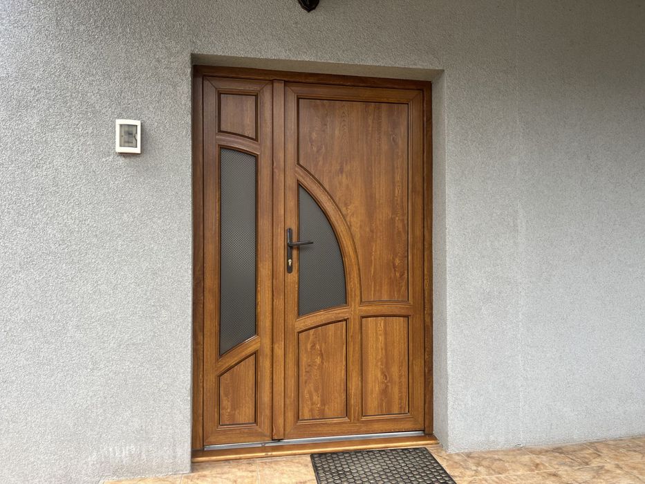 Житловий будинок з мансардою