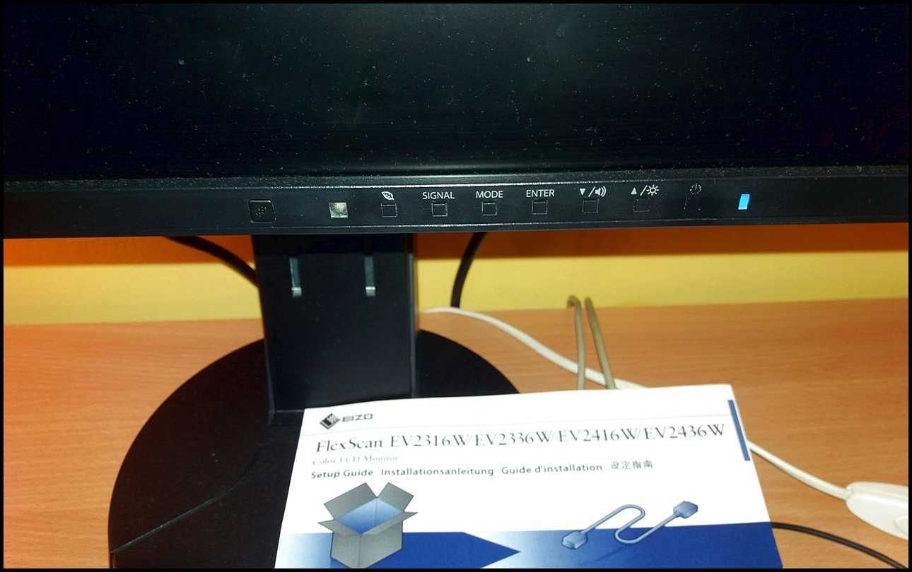 Monitor EIZO FlexScan EV2436W 24" IPS 16:10 1920x1200 WUXGA PIVOT VESA
