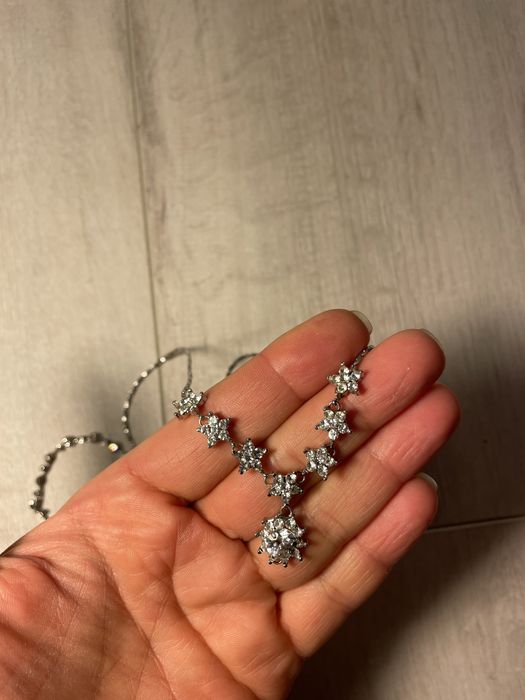 Бижутерия ( цепочка с подвеской, браслетик и заколочка)