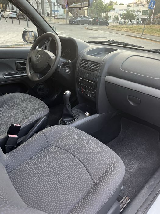 Renault Clio II storia 1.5 dci comercial