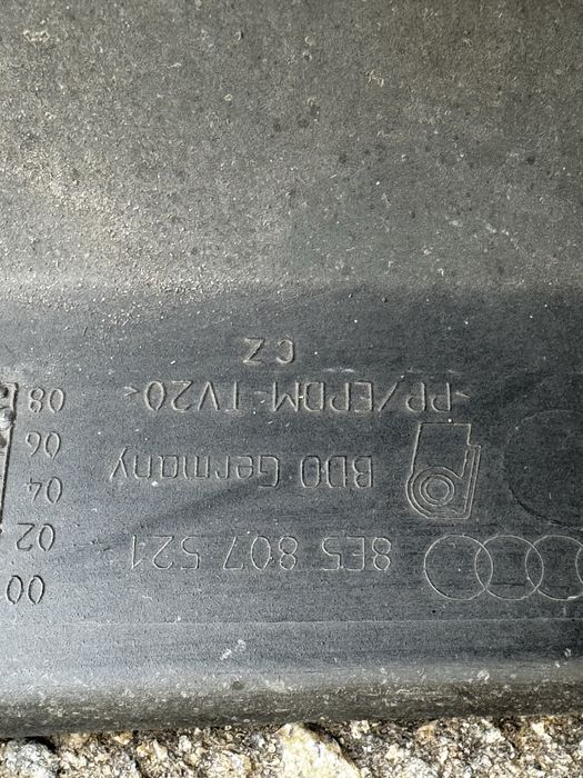 Задний бампер дифузор юбка Audi A4 B6