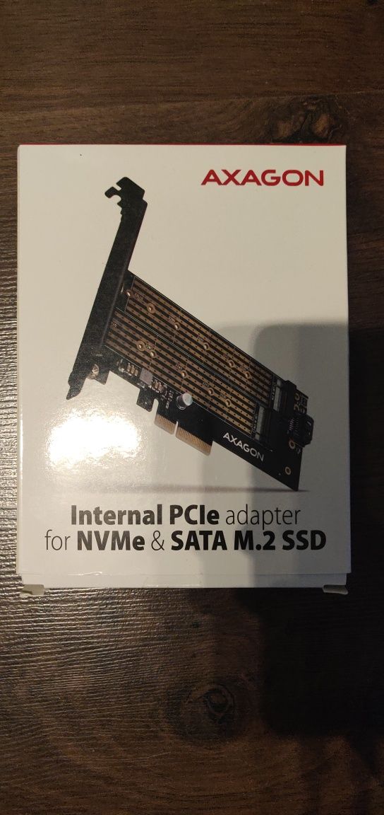 PCIe adapter for NVMe & SATA M.2 SSD Axagon