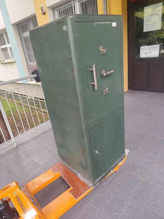 Mocny i ciężki sejf