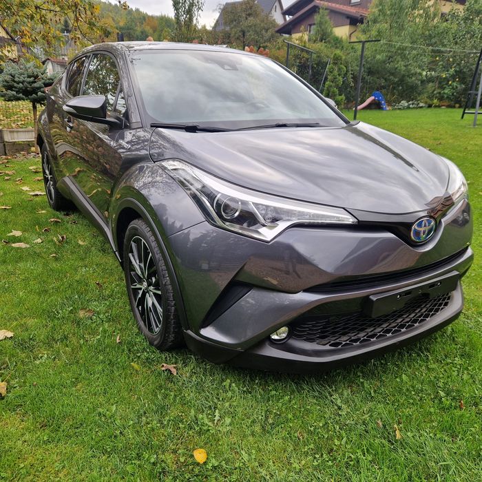 Toyota C-HR Hybryda 1.8  Automat maly przebieg