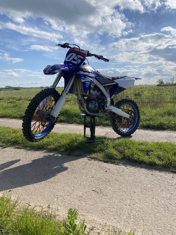 Yamaha YZF 250 - Akarpovic 2018r