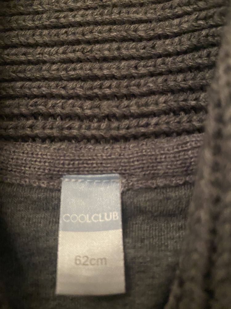 Sweterek rozpinany  na 62cm