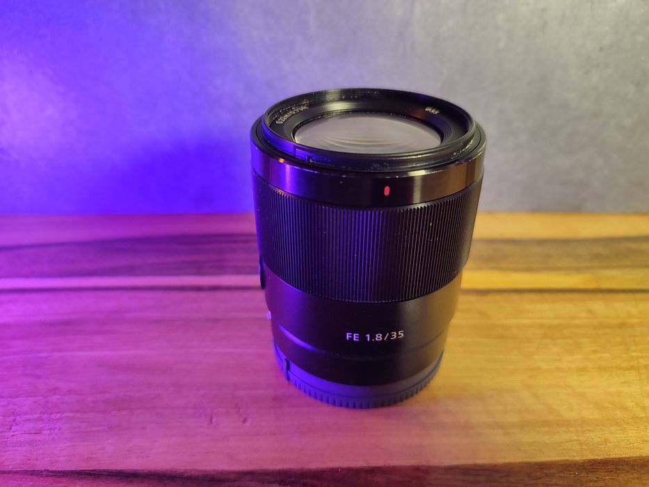 Об'єктив Sony FE 35 mm f/1.8 SEL35F18F