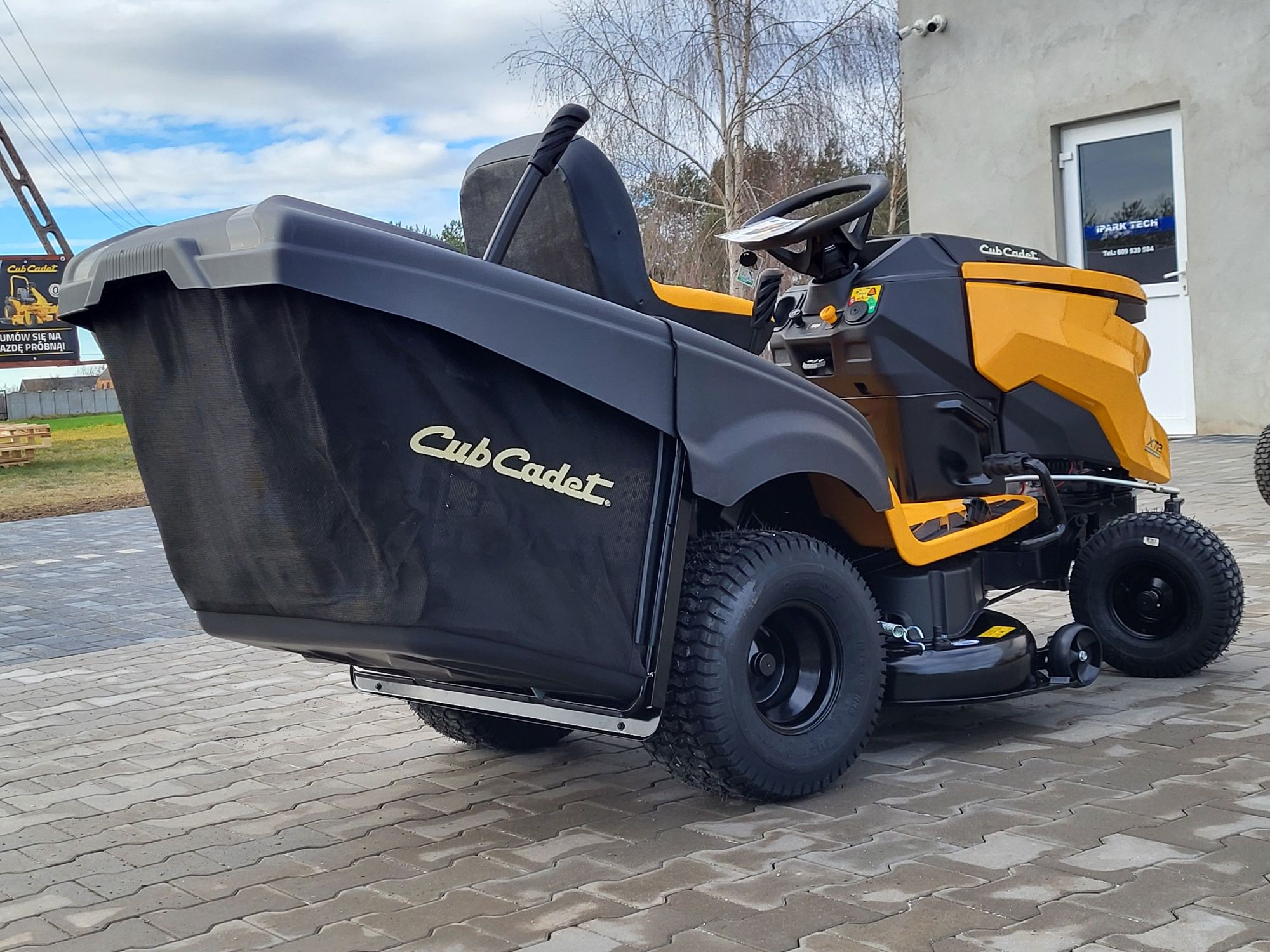 Cub Cadet XT2 PR95 V2 Kawasaki 18KM traktorek kosiarka