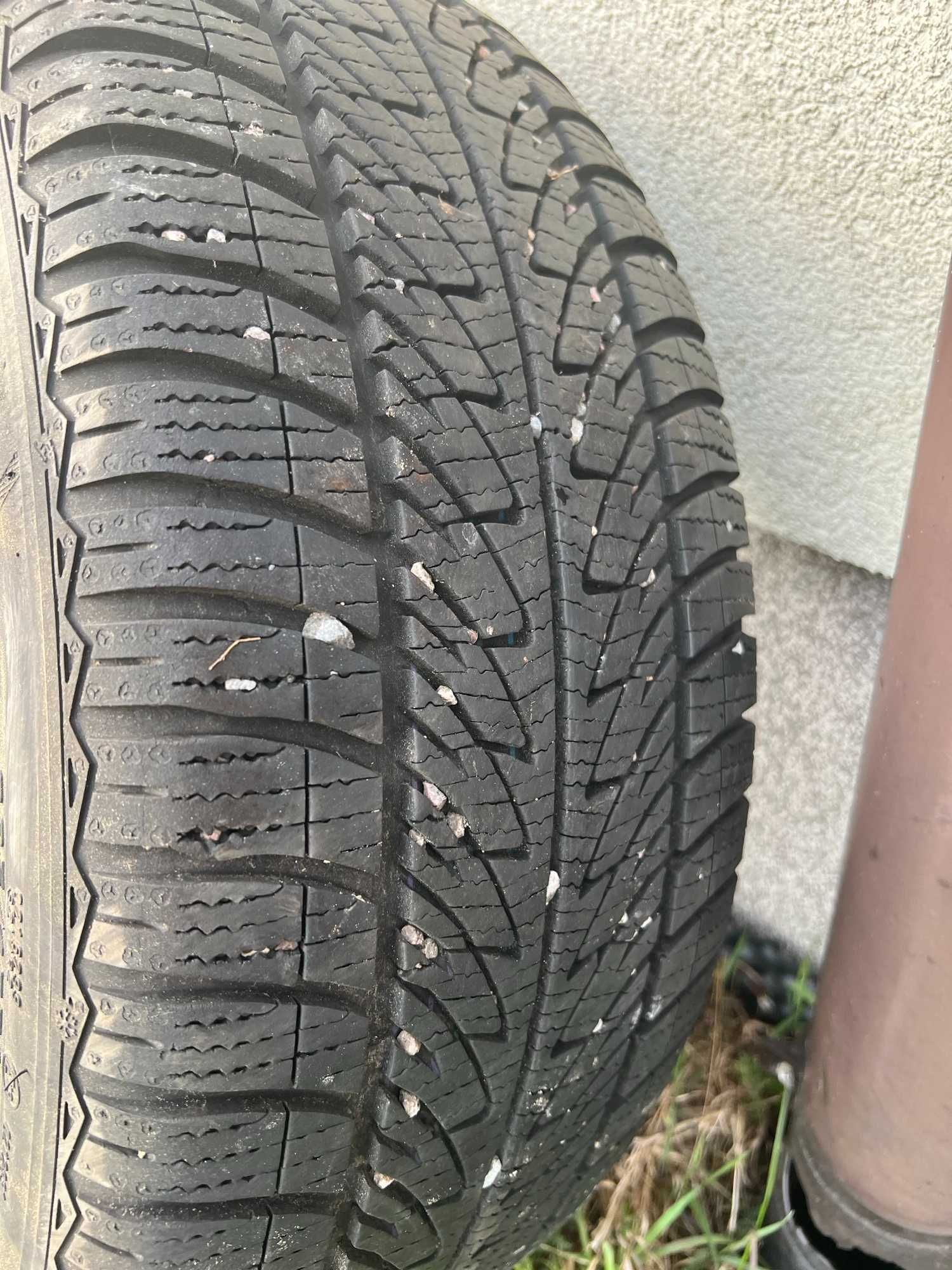 Felgi z oponami, uzywany. 5,5 milimetr, Goodyear opony M+S, 225/45R17