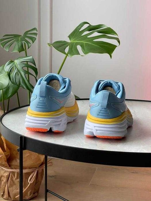 (ОРИГІНАЛ) Кросівки HOKA Bondi 8 40 розмір
