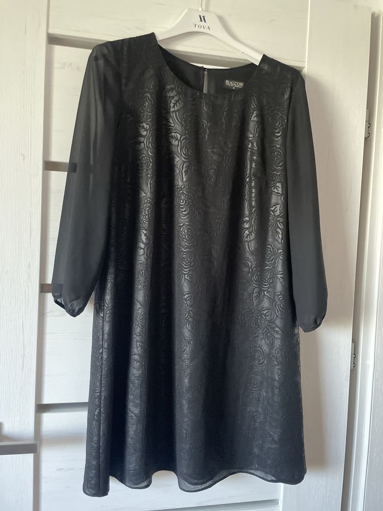 Sukienka czarna Bialcon