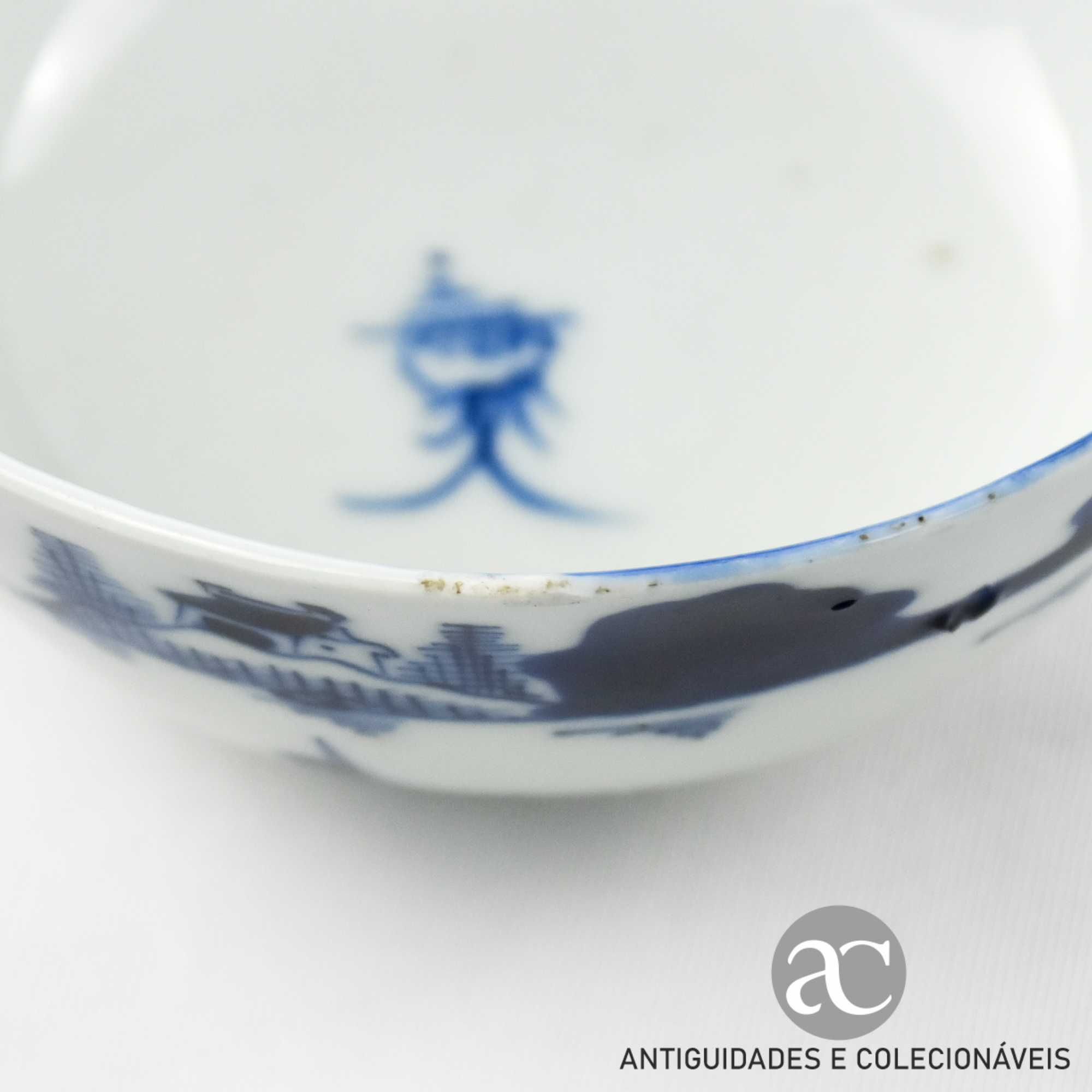 Taça Porcelana da China decoração Azul e Branca Dinastia Qing