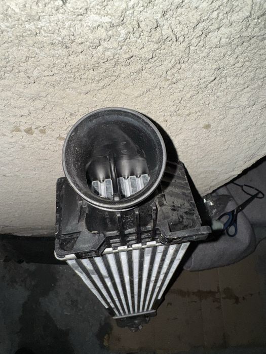 Інтеркулер радіатора audi q5 80a