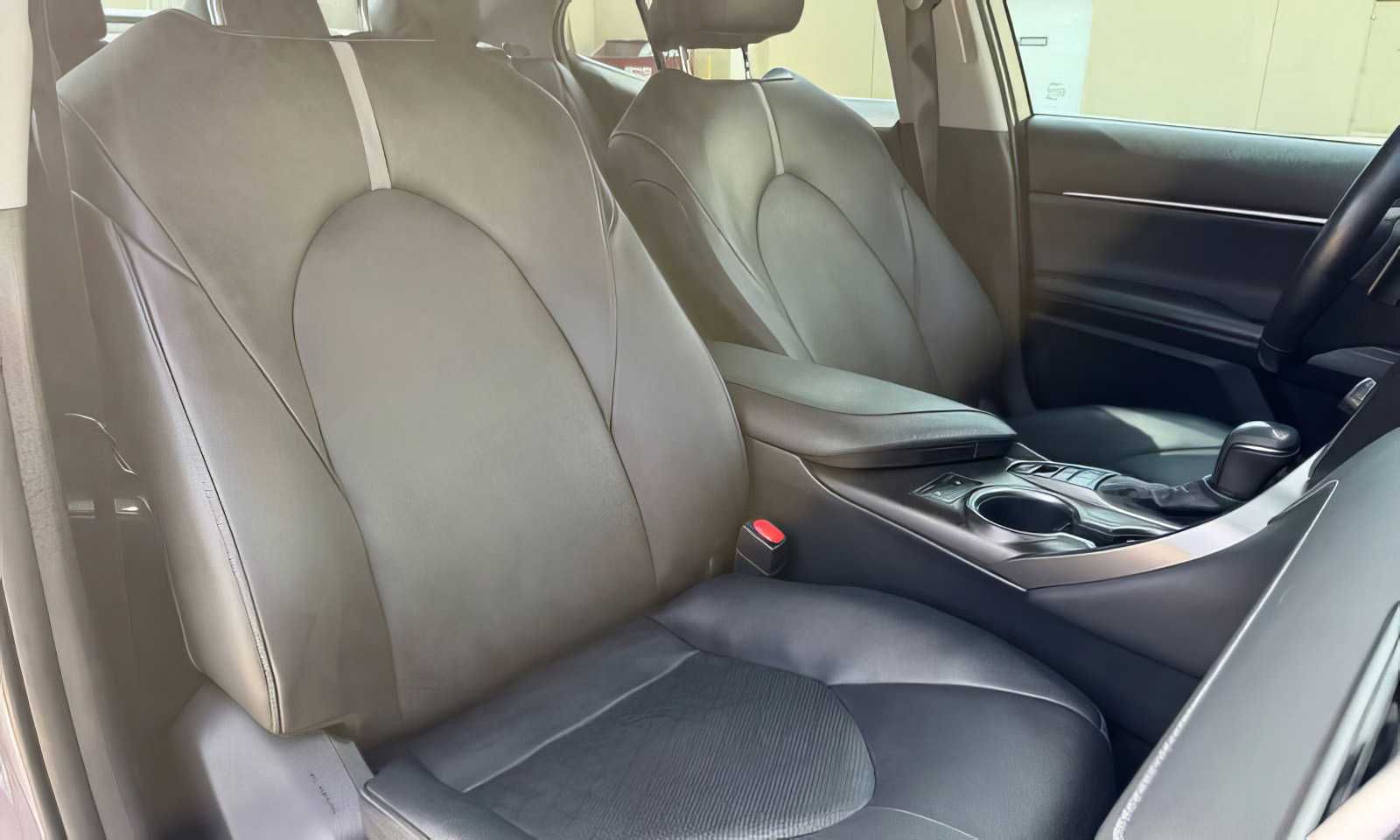2021 Toyota Camry Hybrid XSE