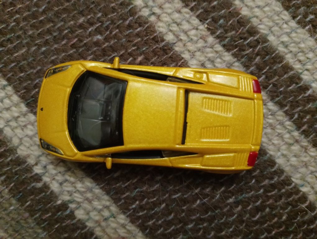 Модель машинки Burago Lamborghini