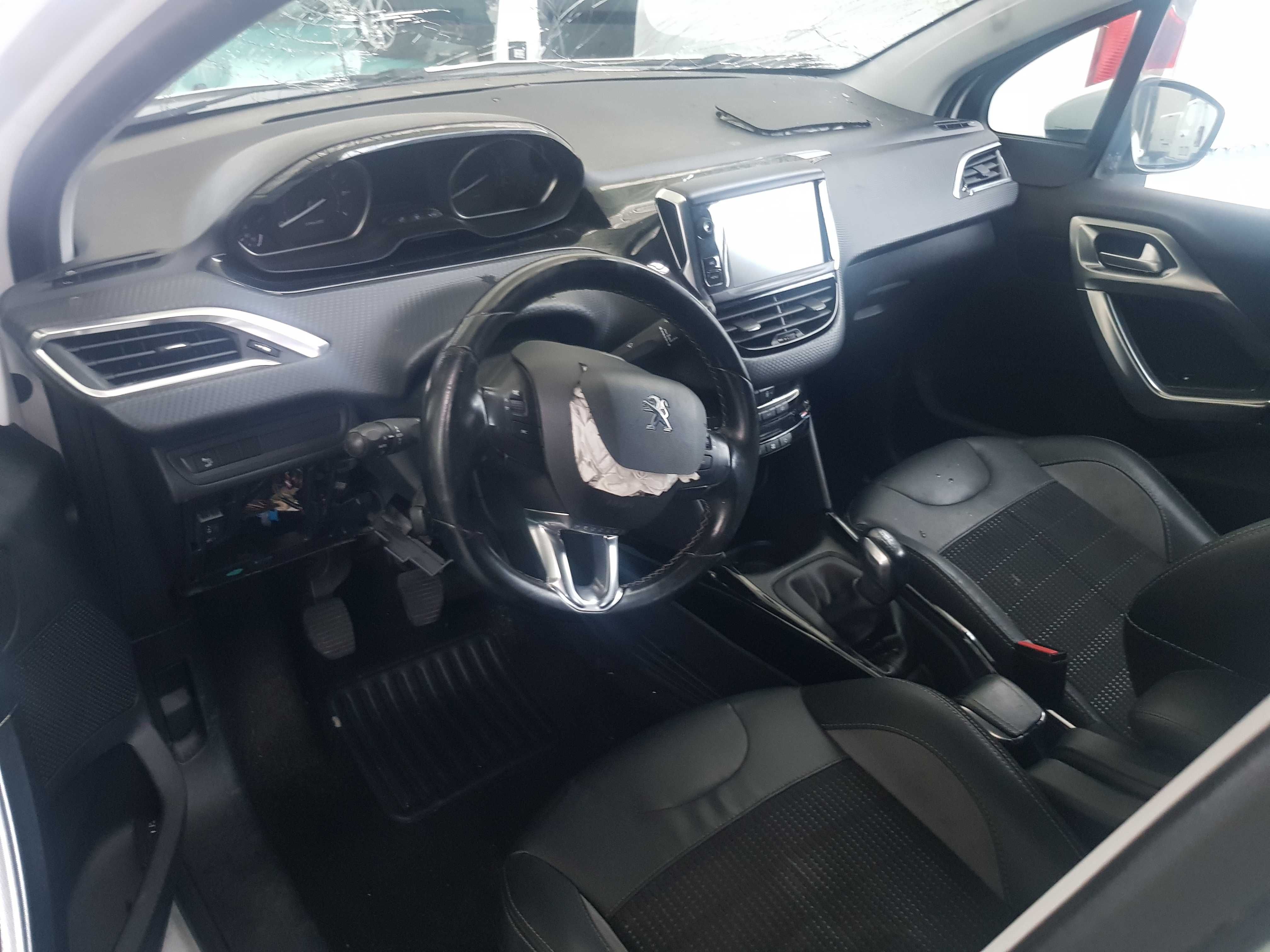 Peugeot 2008 1.2 PureTech Access
