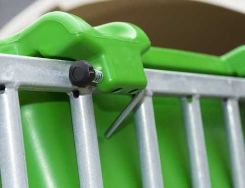 Poidło dla cieląt z zaworami i gumowymi smoczkami