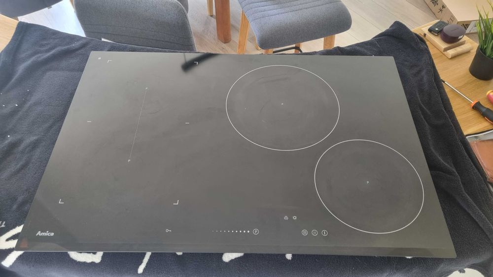 Szkło, szyba płyty indukcyjnej Amica +elektronika