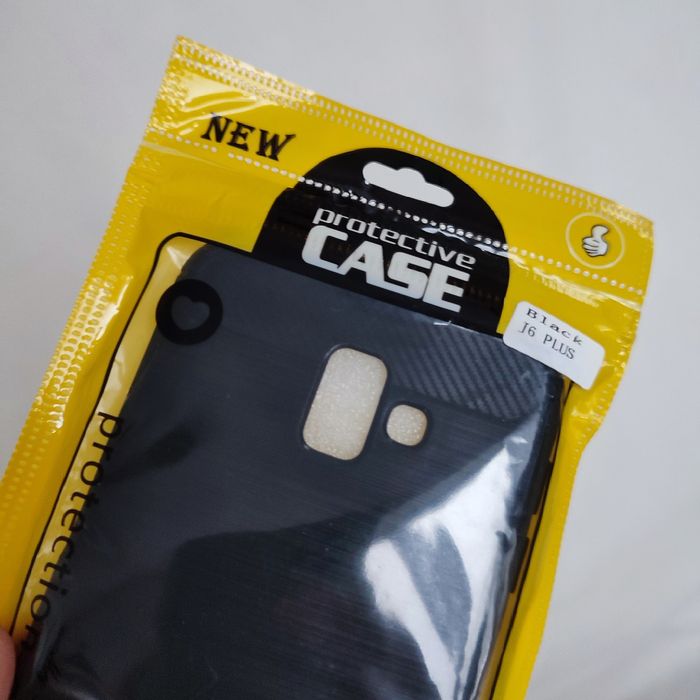 Etui silikonowe na telefon Samsung J6 Plus – Nowe, czarne z delikatnym