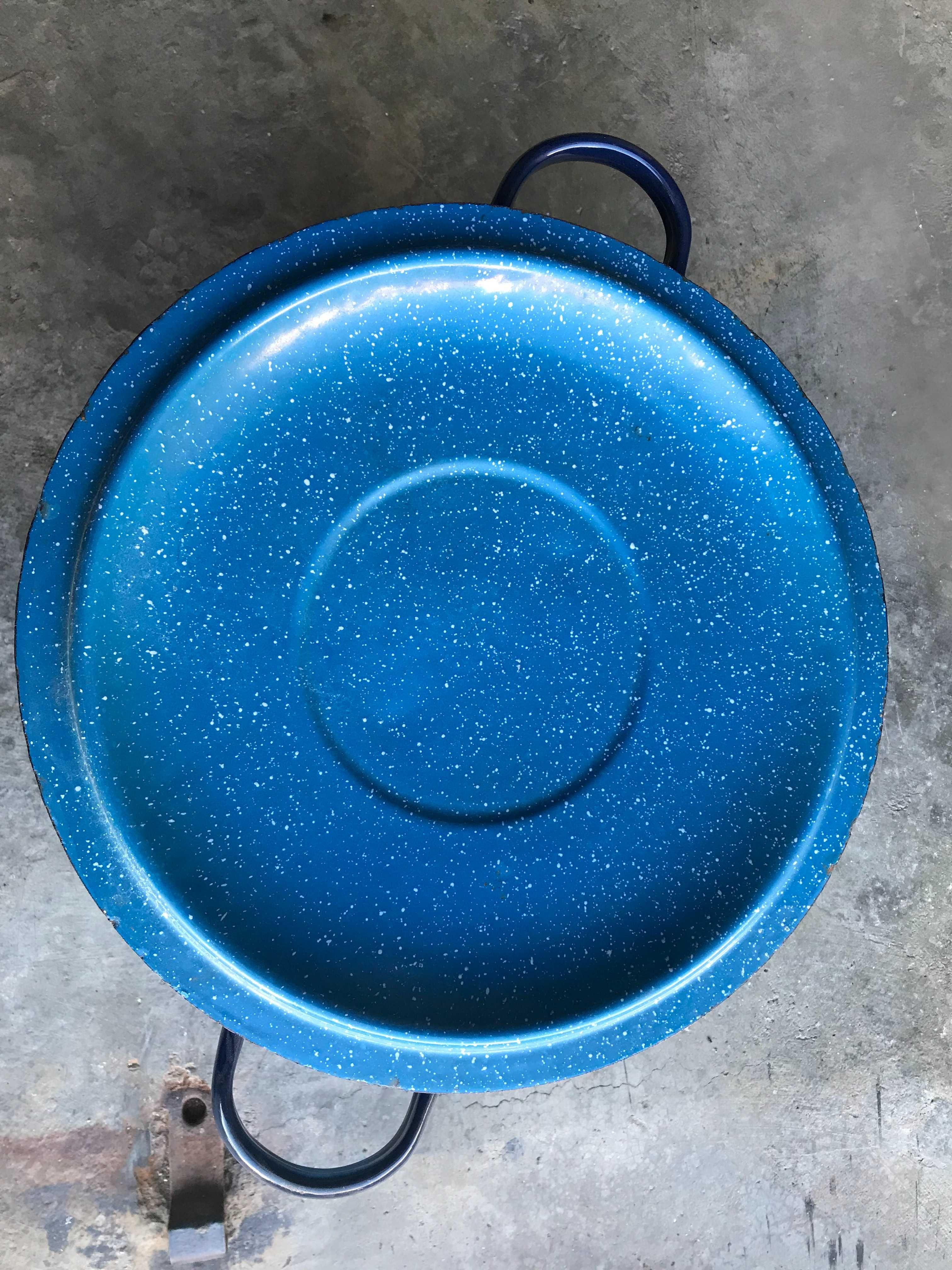 Panela de esmalte