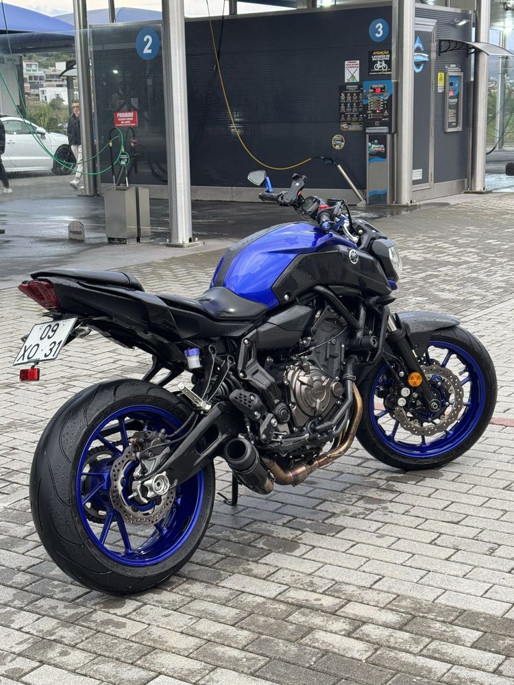 Yamaha MT 07 - (carta A2)