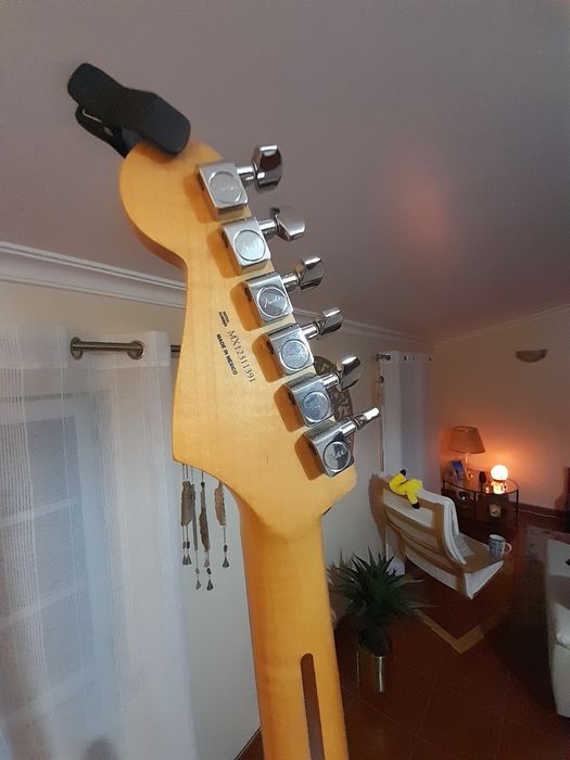 Fender Stratocaster