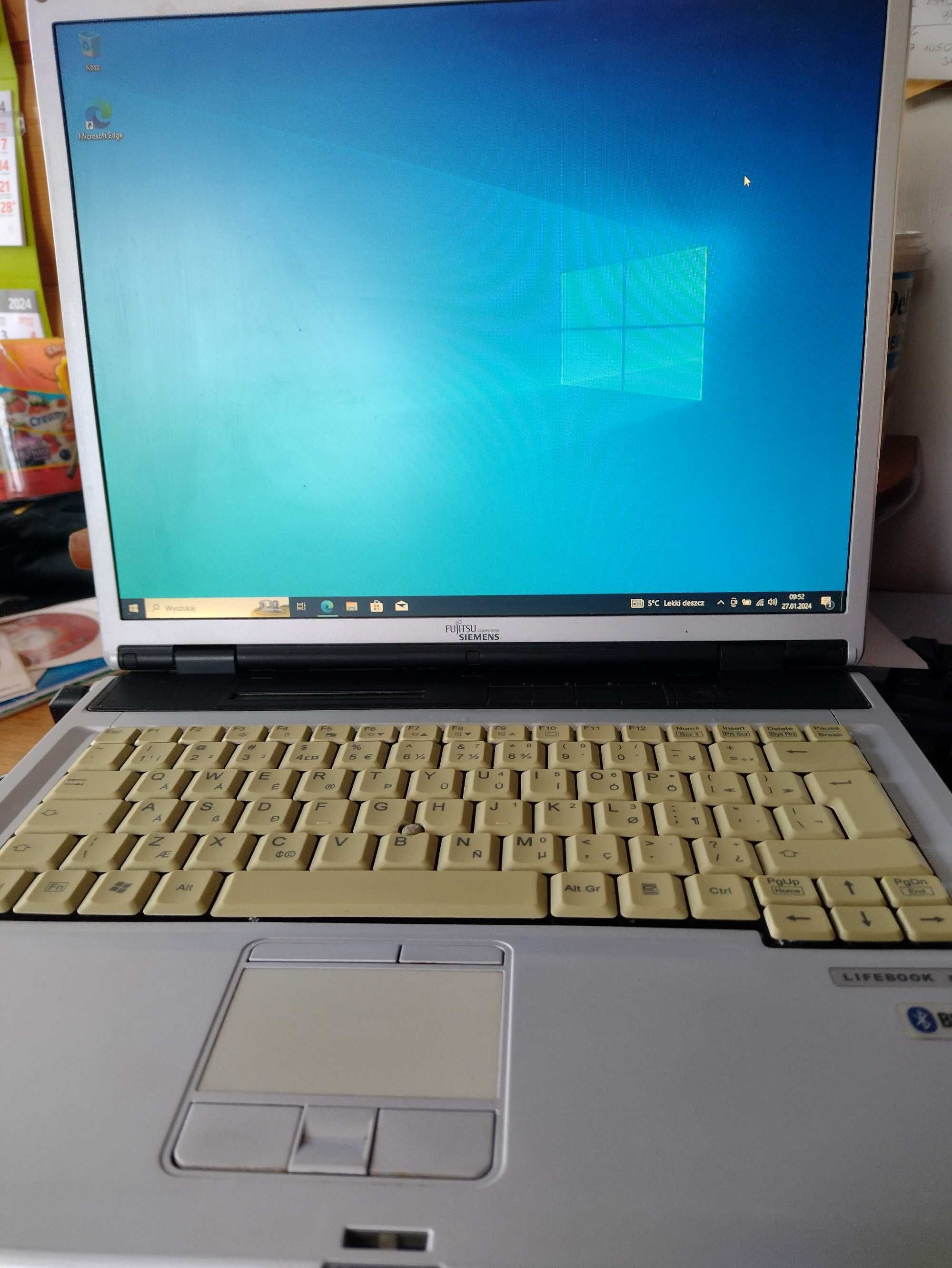 Laptop Fujitsu lifebook E 8110