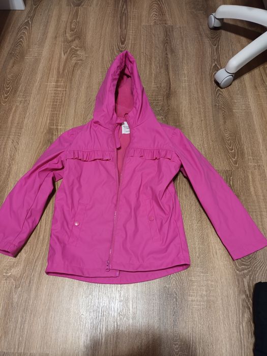 Jesienna kurtka przeciwdeszczowa Sinsay 122