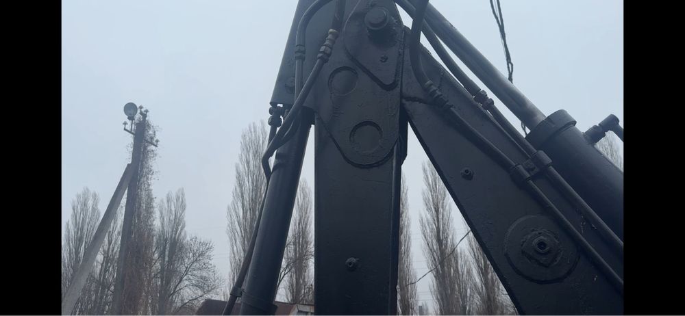 Продаж Ексковатор навантажувач  ЮМЗ 8071,Непрацездатний стоіть 1,5 рок