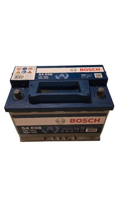 Akumulator Bosch S4 E08 EFB start stop, 70Ah 760a 
1.5 roczny akumula