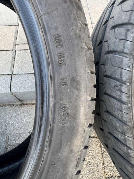 4 x Avon 255/35R19