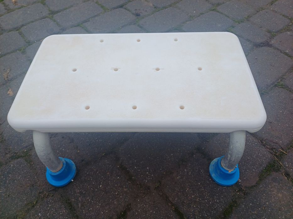 Stopień do wanny taboret krzesełko ryczka schodek  pod prysznic schode