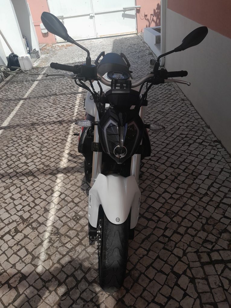 Mota Benelli BN302S