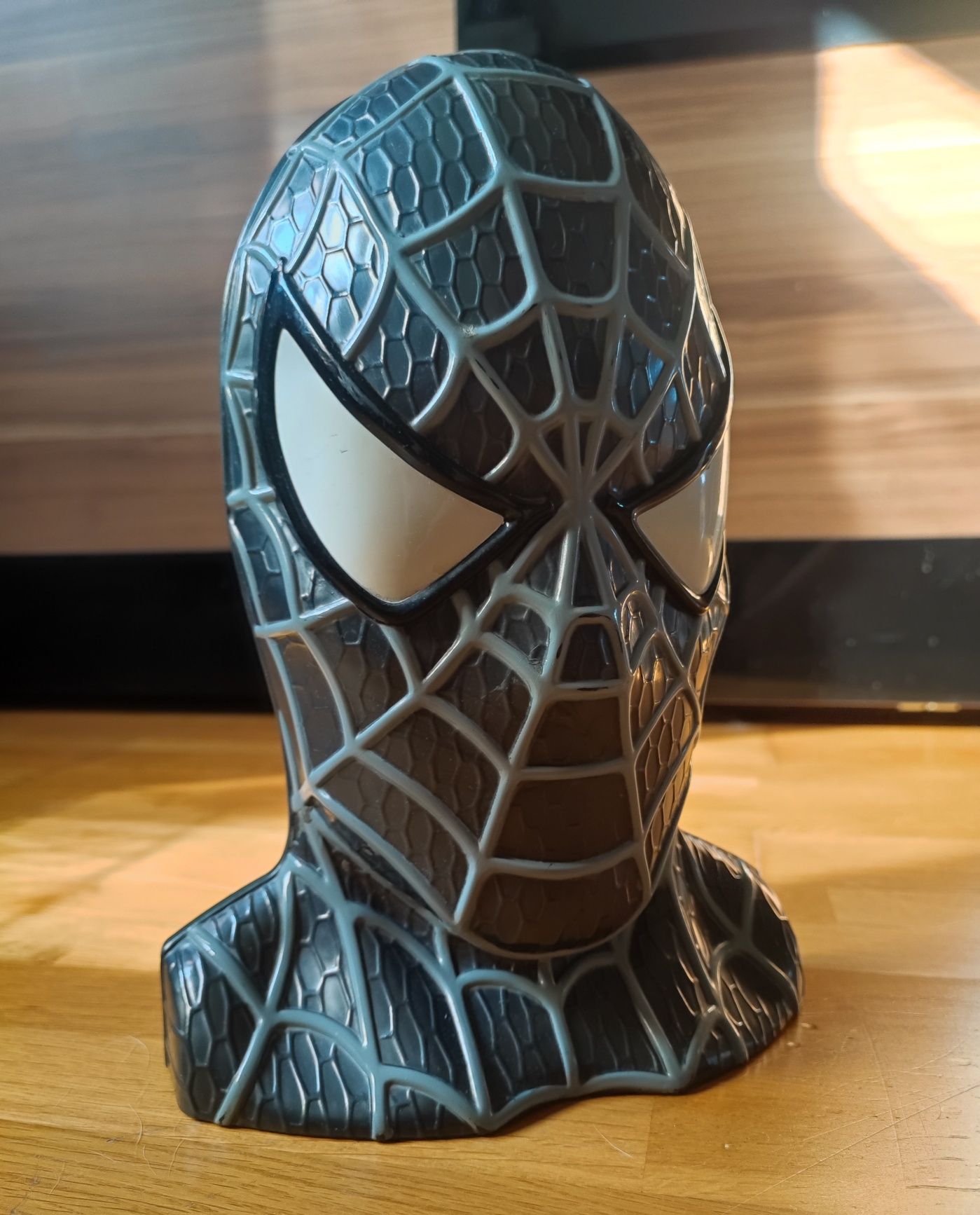 Głowa SpiderMan Venom. Figurka / pojemnik / plansza