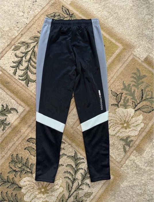 Спортивні штани Puma. На зріст 152см. 11-12 років.