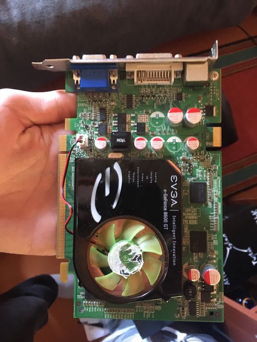 Radeon x1950 gt 512мб—Geforce 8600 gt 256mb