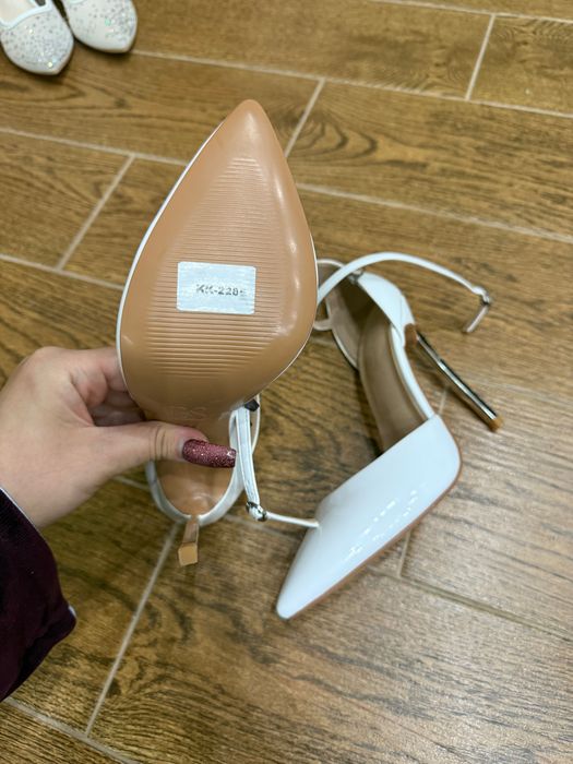 Туфли белые лодочки