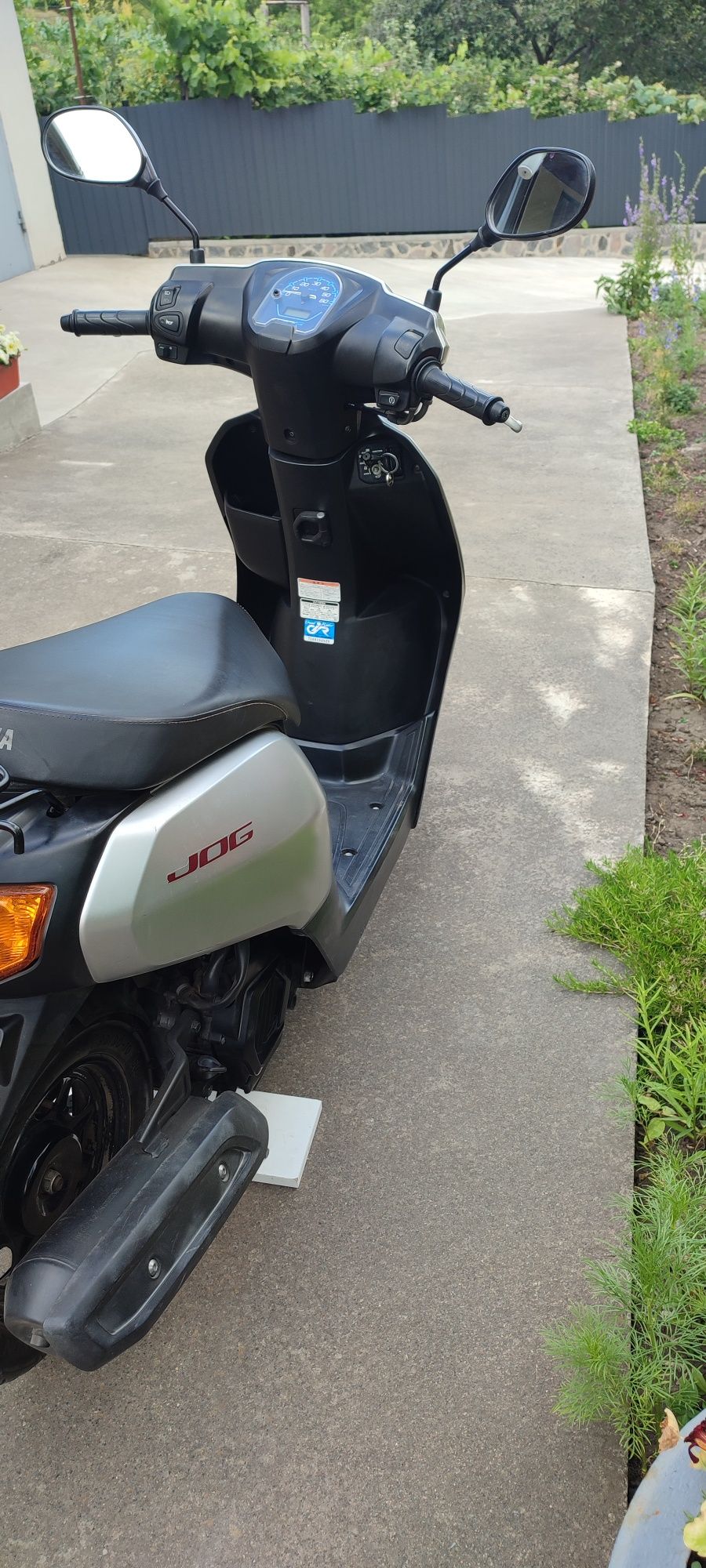 Продам Yamaha Jog SY-01 пробіг 15тис321км.Мопед у гарному стані.
