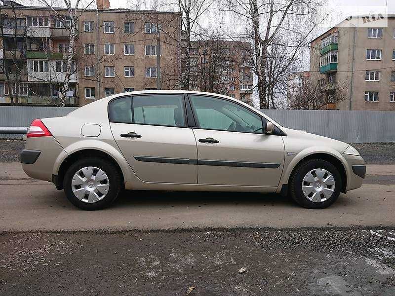 Renault Megane 2.    2008г .Бензин