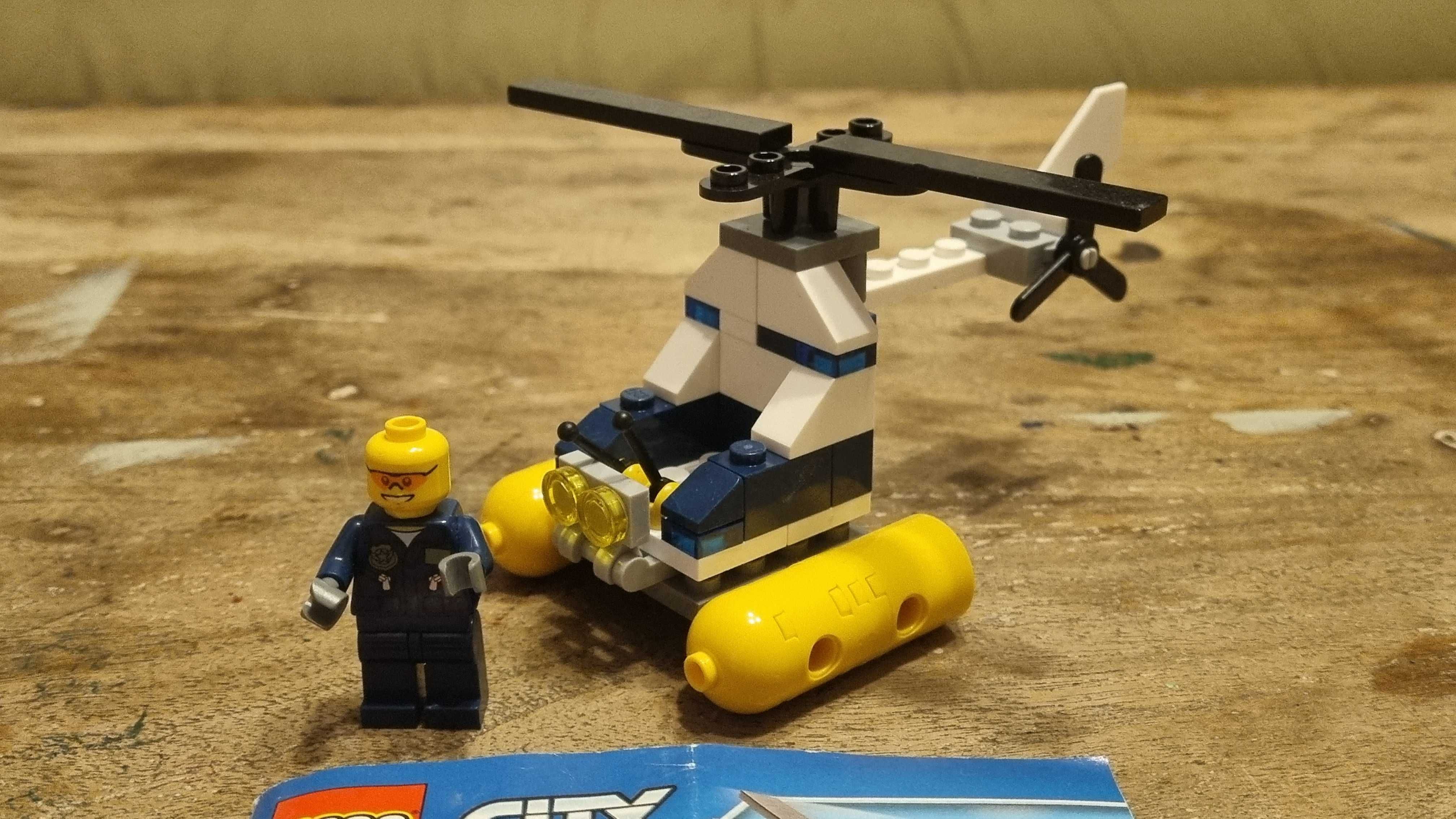LEGO 30311 - City - Helikopter policji z bagien