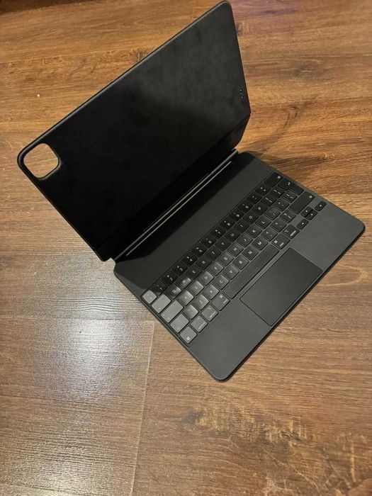 Magic Keyboard do iPad 12.9 stan idealny