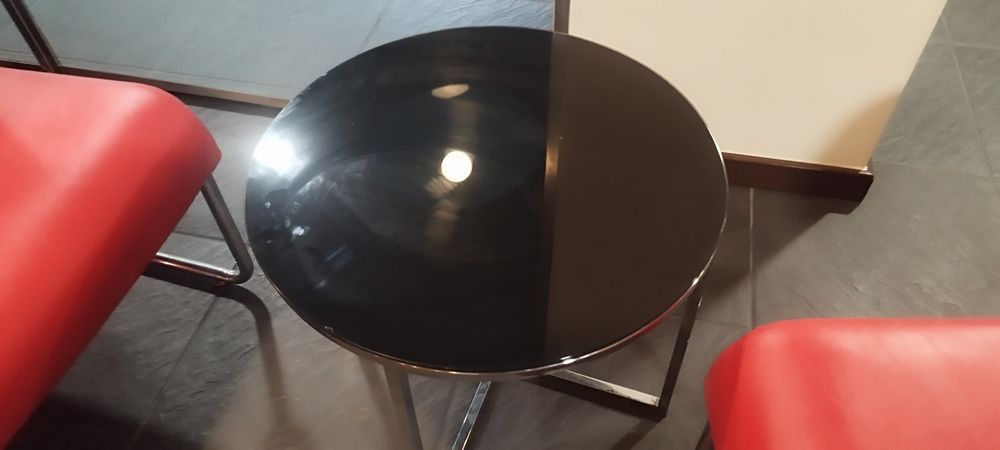 Mesa com vidro temperado