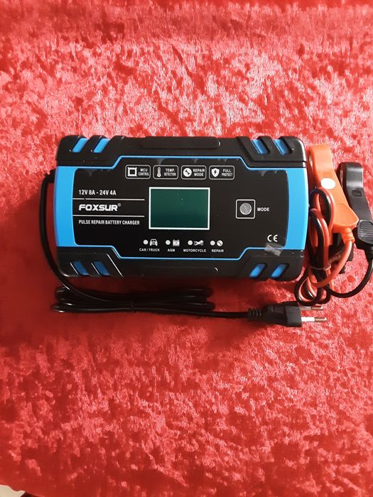 FOXSUR (12V 8A / 24V 4A)  - импульсное зарядное устройство для авто